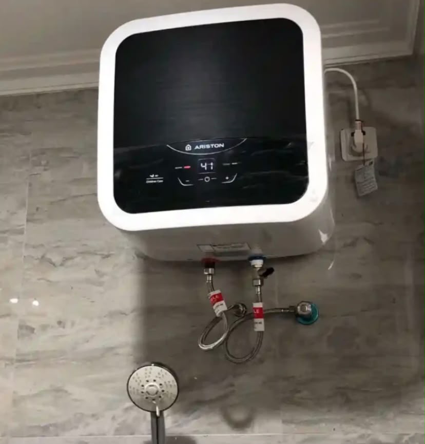 Service water heater listrik di Jagakarsa